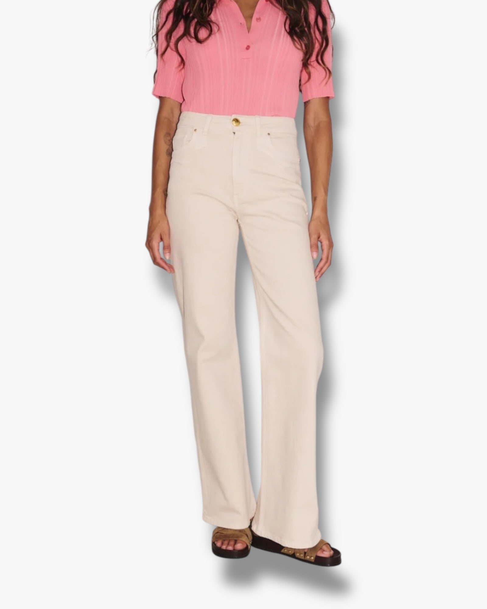 ecru-dames-5-pocket-jeans-met-flare-juliette-van-stella-forest-she-stories-gwen-leidschendam
