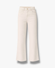 ecru-dames-5-pocket-jeans-met-flare-juliette-van-stella-forest-she-stories-gwen-leidschendam