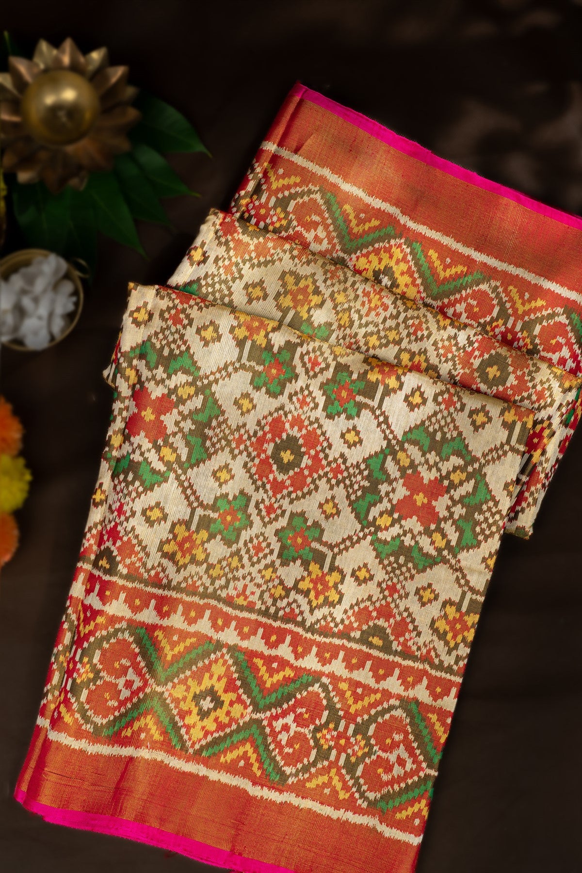 Varamahalakshmi Cream & Pink Patola Ikat Saree