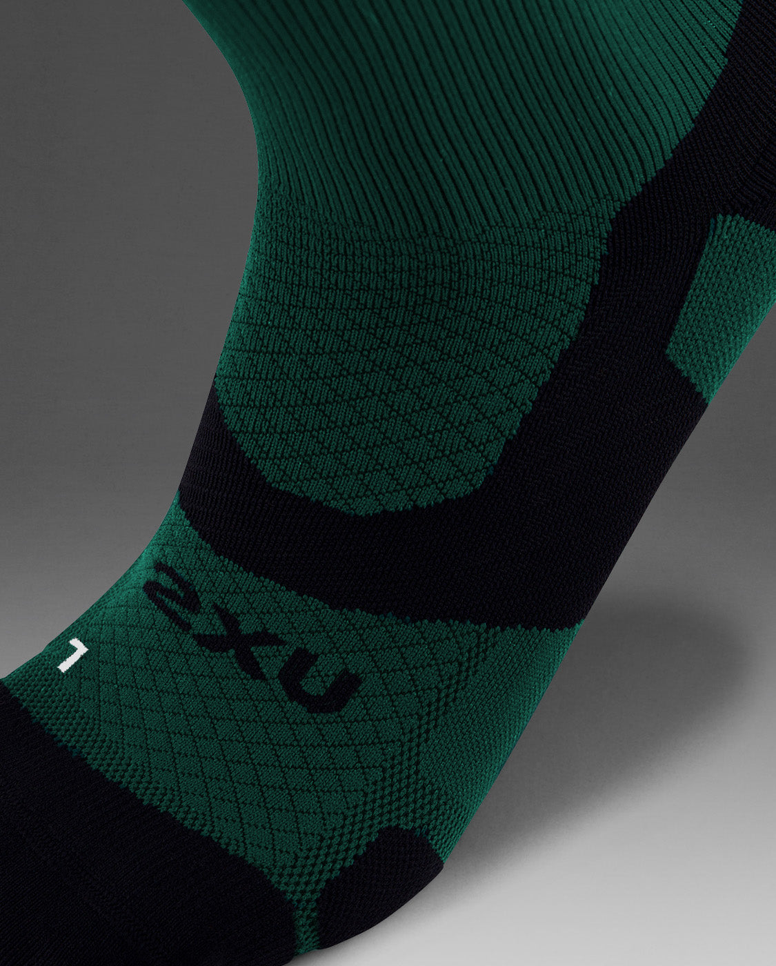 Vectr Light Cushion Crew Socks, Dark Moss/White