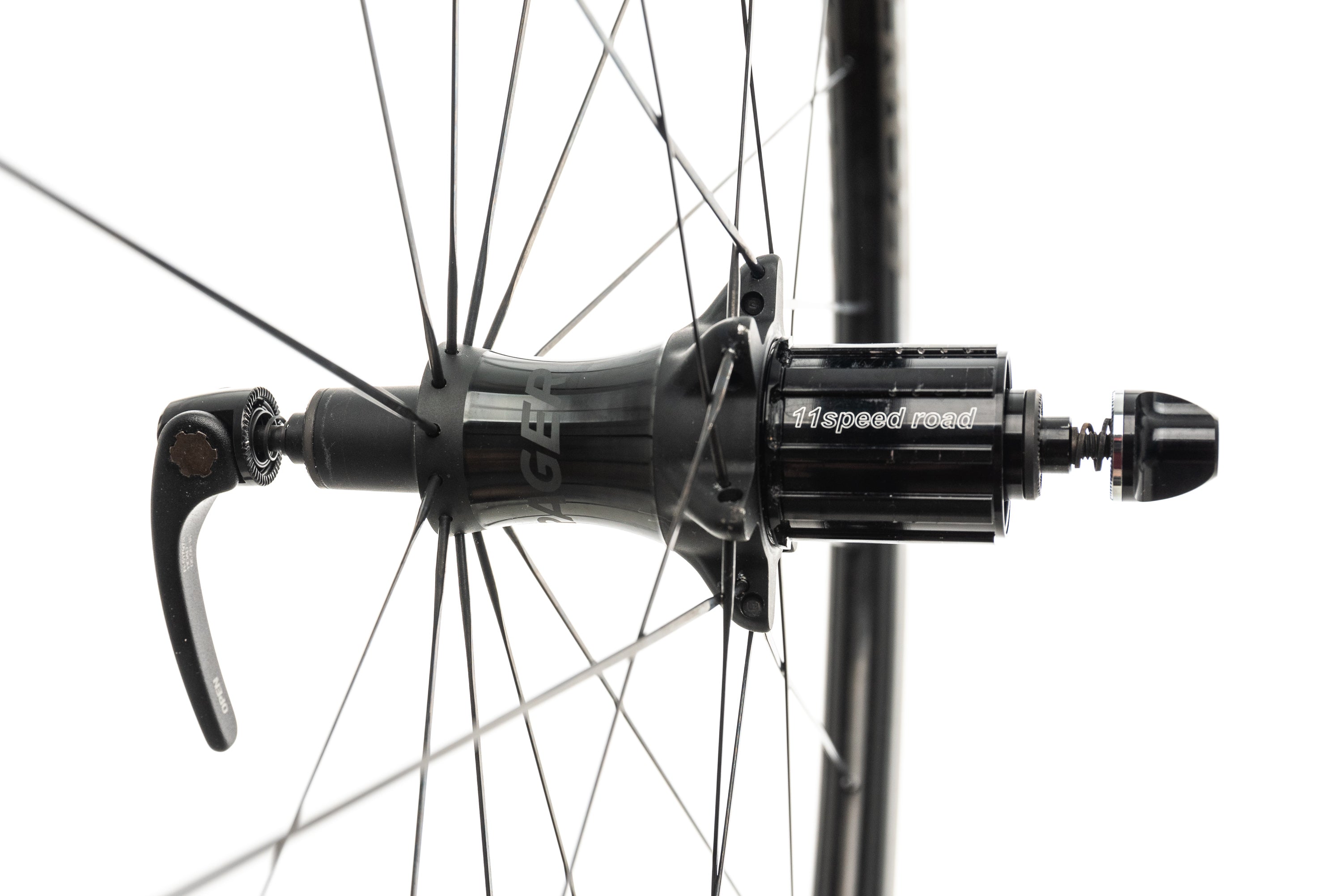 Bontrager Aeolus XXX 2 Carbon Clincher 700c Wheelset sticker
