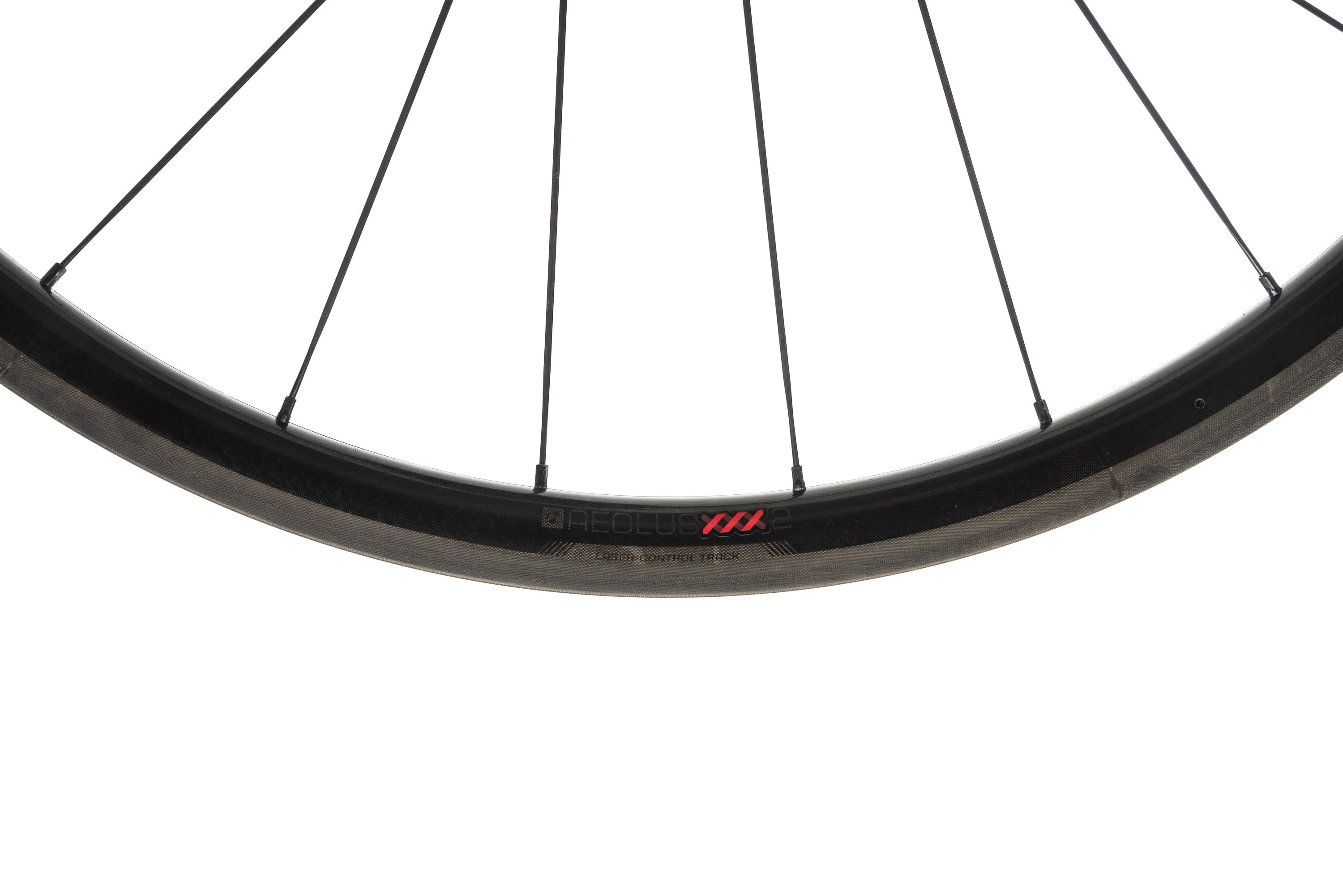 Bontrager Aeolus XXX 2 Carbon Clincher 700c Wheelset crank