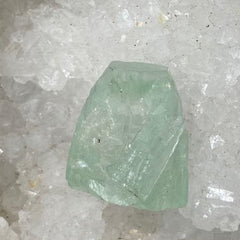 Apophyllite verte