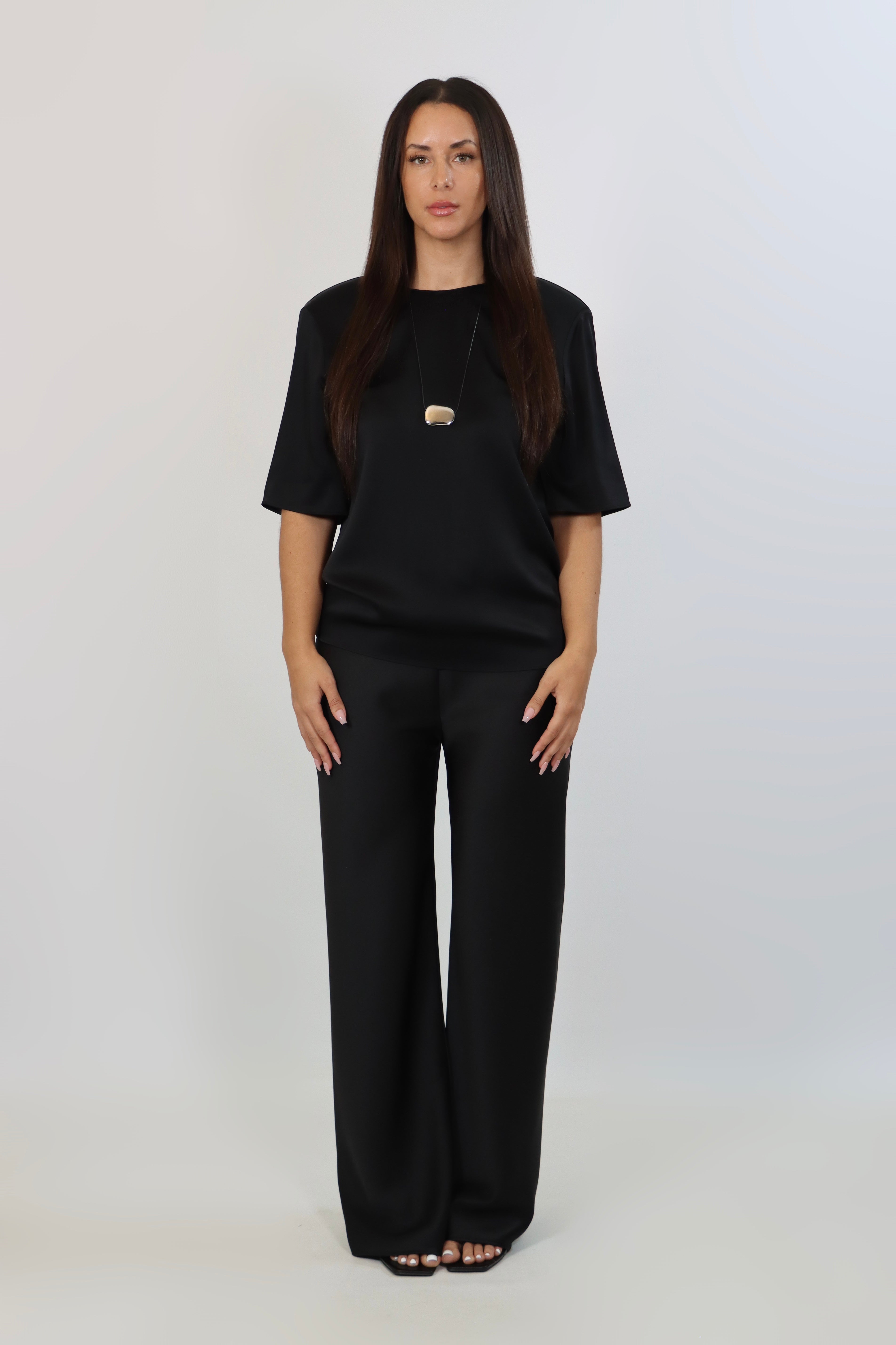 Black satin pants with soft drape and elastic waistband – plus size- April Seven