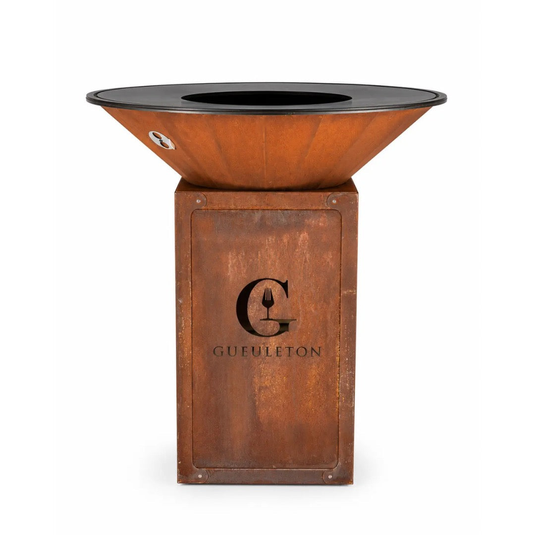 Brasero Oyat 88 cm face avant acier corten avec rangement bois — OYAT × Gueuleton Made in France