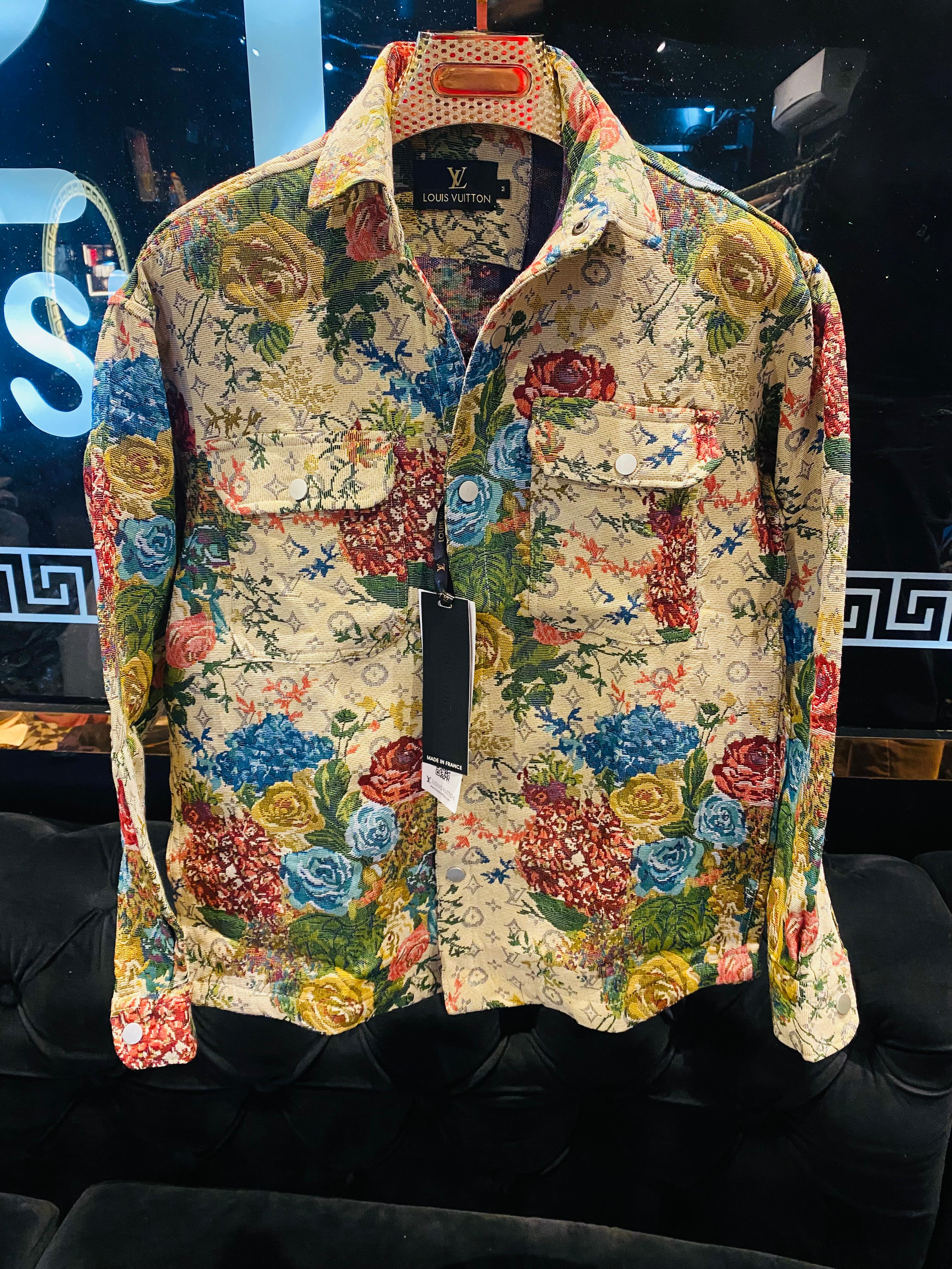 LOUIS VUITTON || MONOGRAM PRINT TICH BUTTON SHACKET SHIRTS FOR MEN / BEIGE - FASHION MYST