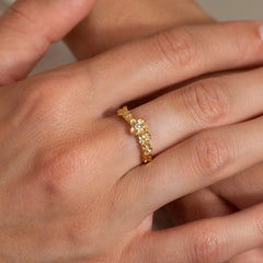 FLORA CRYSTAL GOLDEN RING