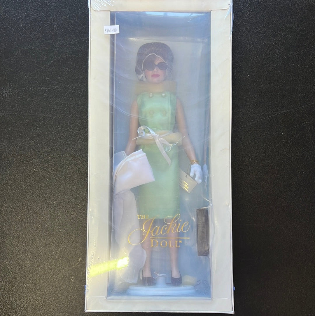 Franklin Mint Marilyn Monroe, Gentlemen Prefer Blondes Portrait Doll (Green Dress)