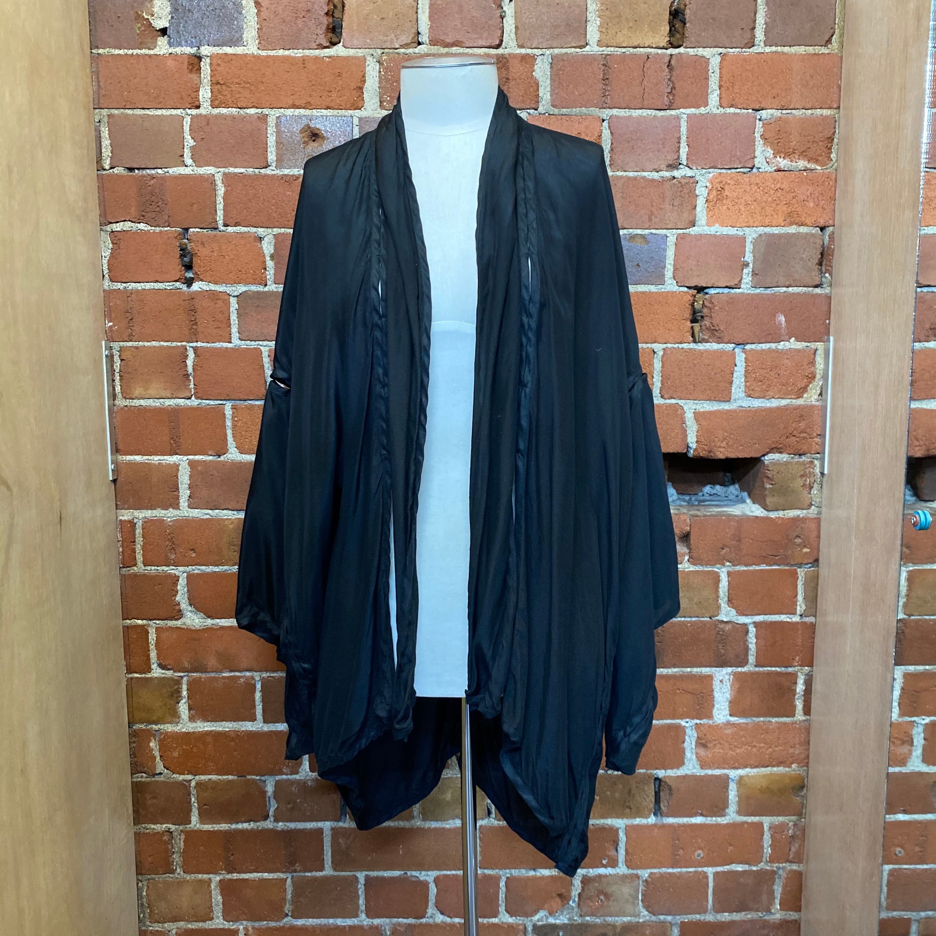 LELA JACOBS Silk kimono