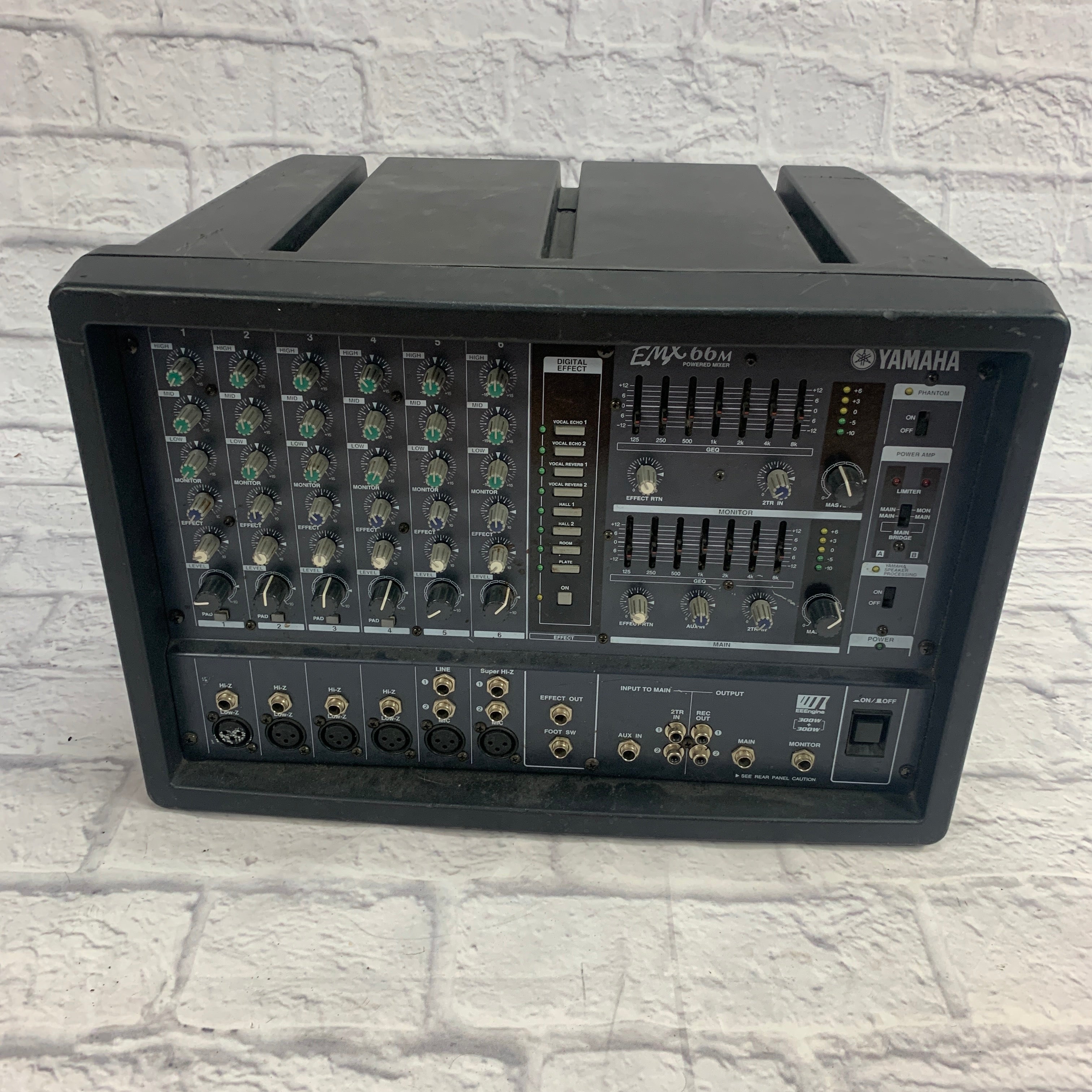 Yamaha EMX66M Powered Mixer