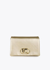 Bandolera efecto piel con tres compartimentos y solapa LOLA CASADEMUNT. DORADO  LF2504003.0M2.U