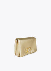 Bandolera efecto piel con tres compartimentos y solapa LOLA CASADEMUNT. DORADO  LF2504003.0M2.U