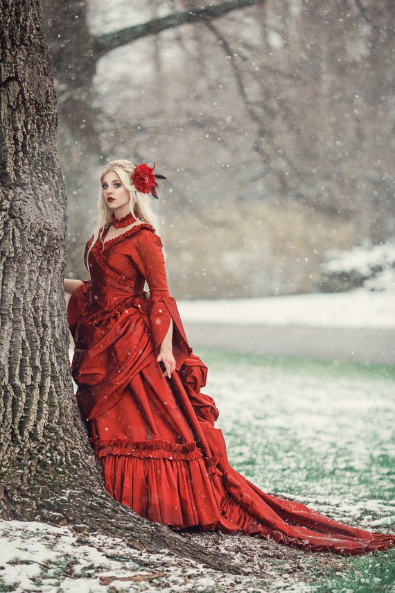 Red Mina Gothic Victorian Gown from Dracula