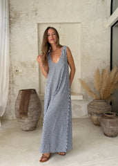 Navy gingham cotton maxi dress Hamptons summer outfit 2026, best selling destination wedding guest dress, 4th of July dress women, preppy coastal maxi dress for beach vacation and family photos