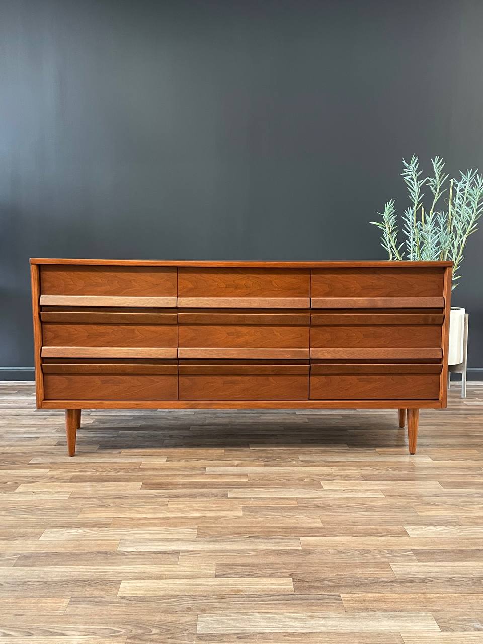 Mid-Century Modern Walnut 9-Drawer Dresser by Bassett Furniture, c.1960’s