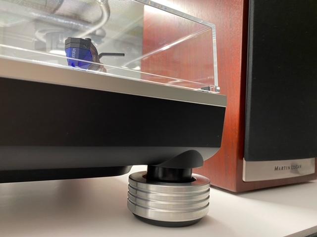 How to stop vibrations Technics SL-1500C feet
