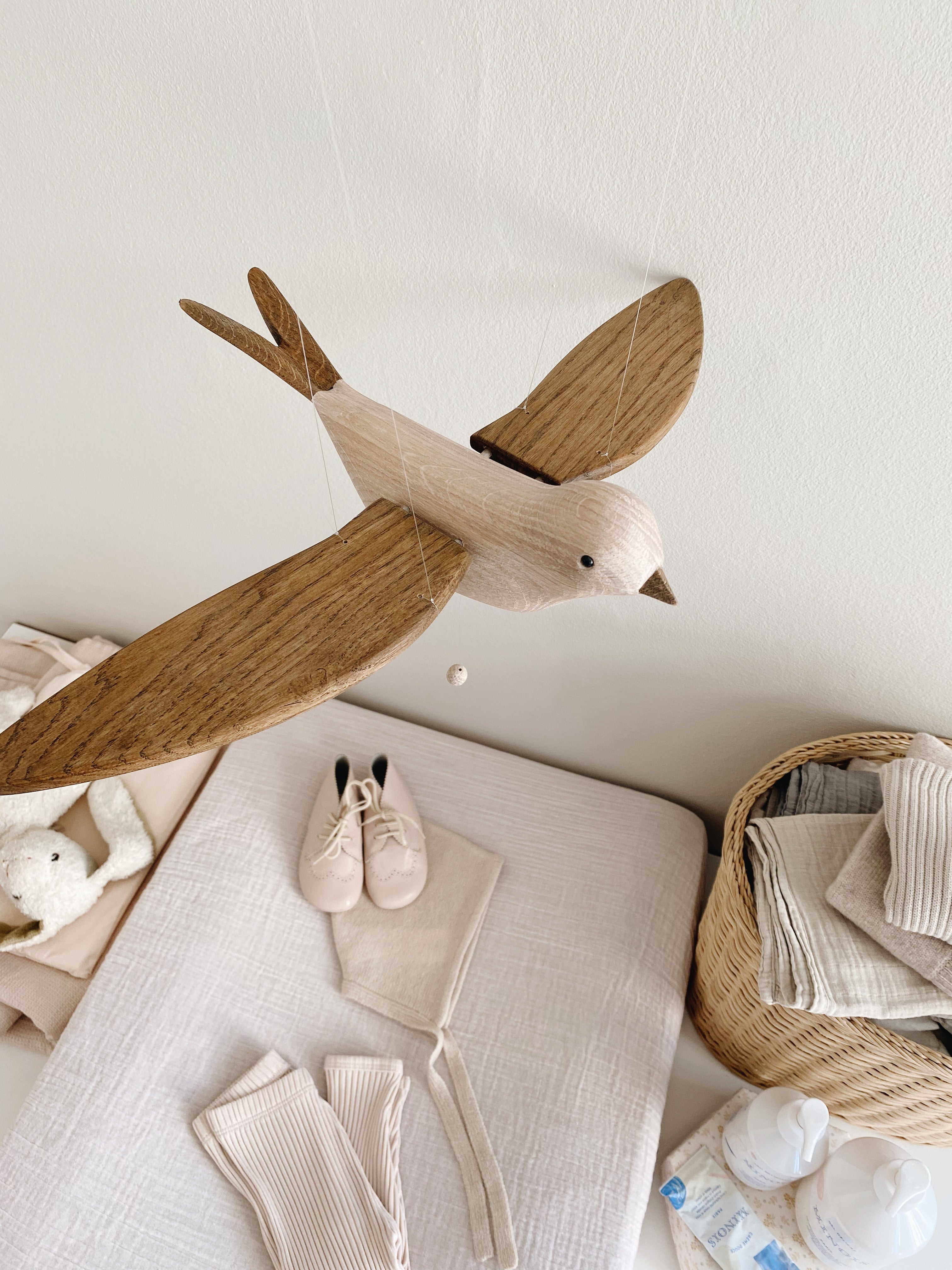 The Flying Bird Koko | Dark wings - Skjønn Concept Store