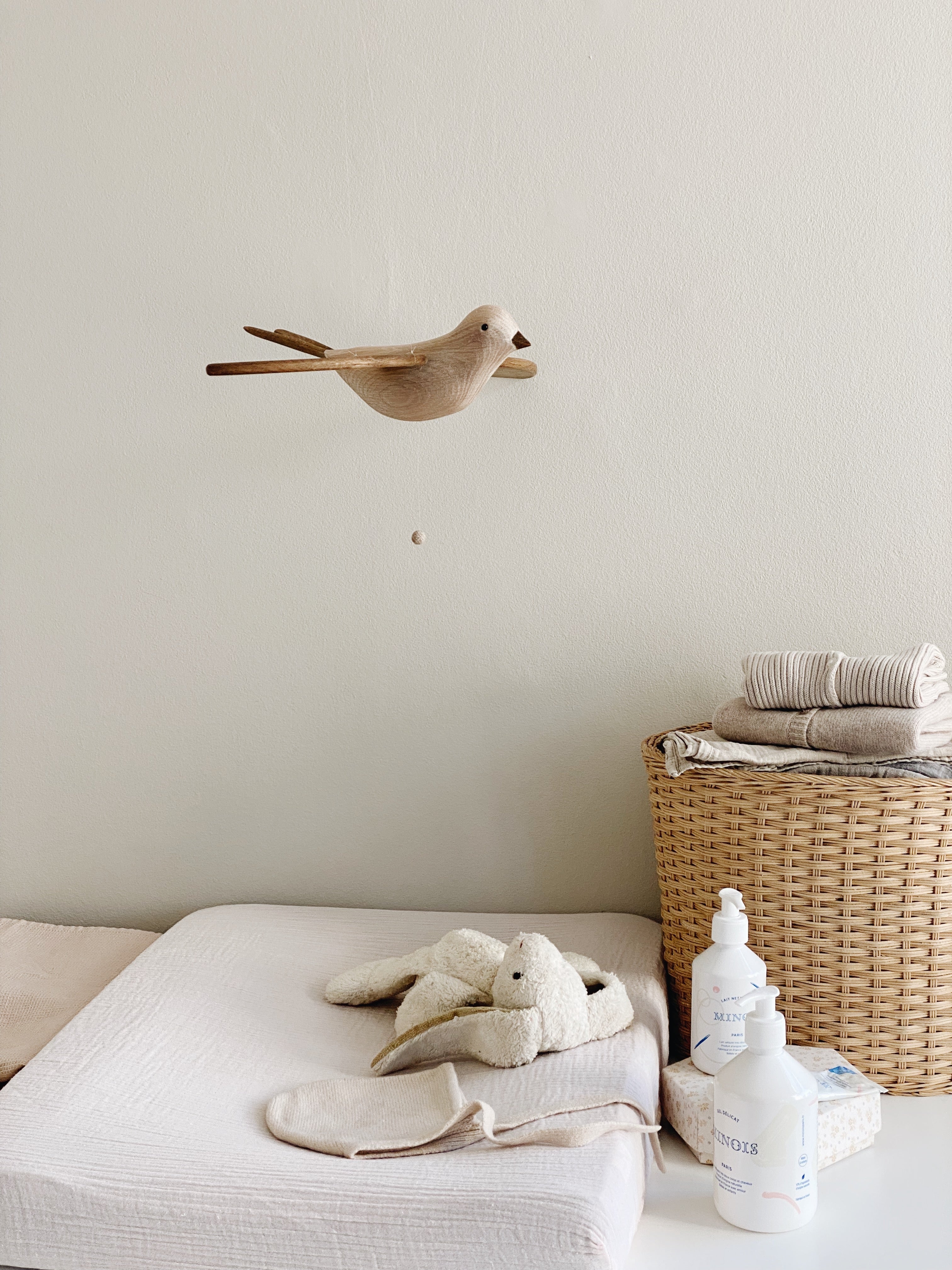 The Flying Bird Koko | Dark wings - Skjønn Concept Store