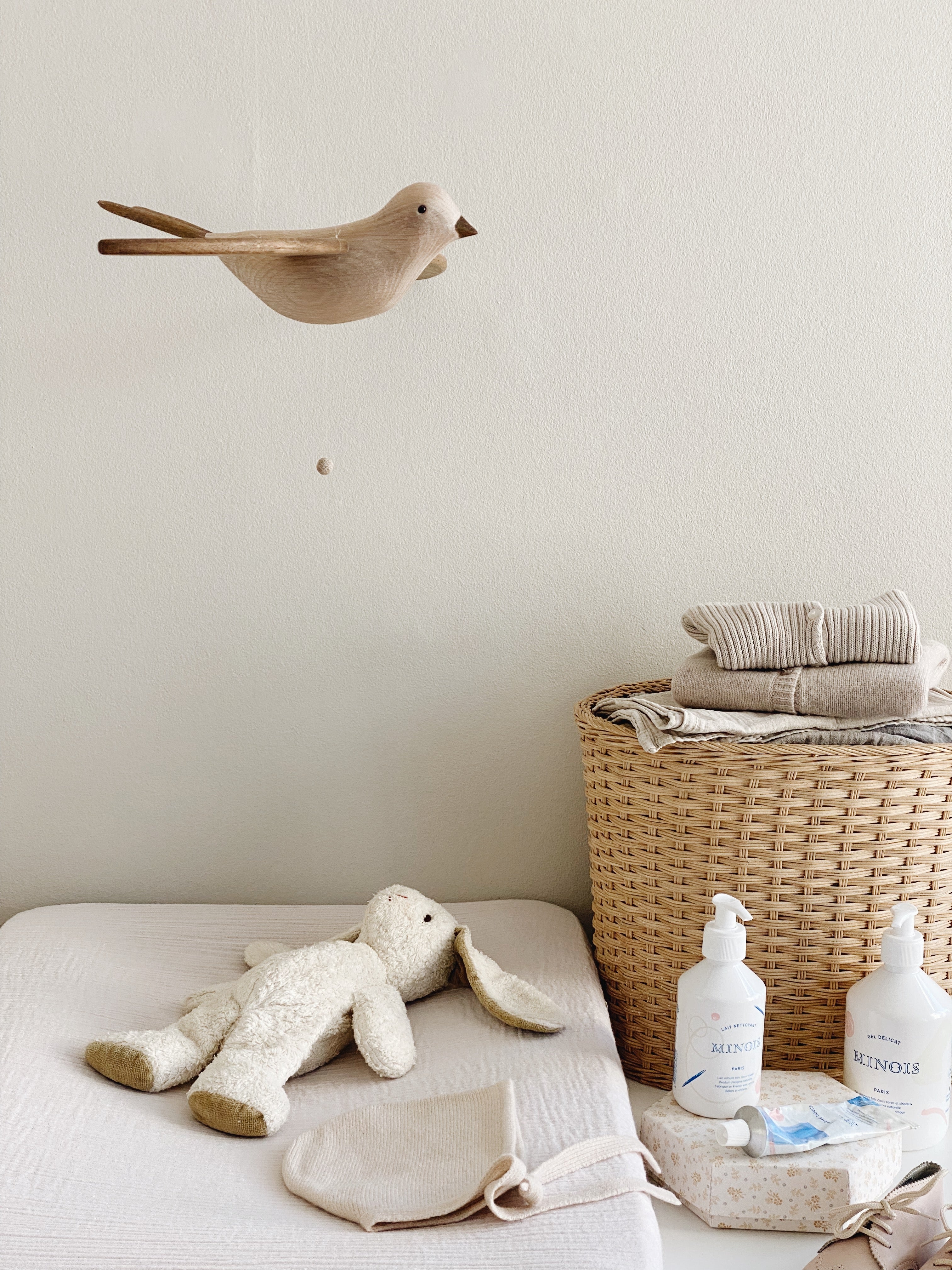The Flying Bird Koko | Dark wings - Skjønn Concept Store