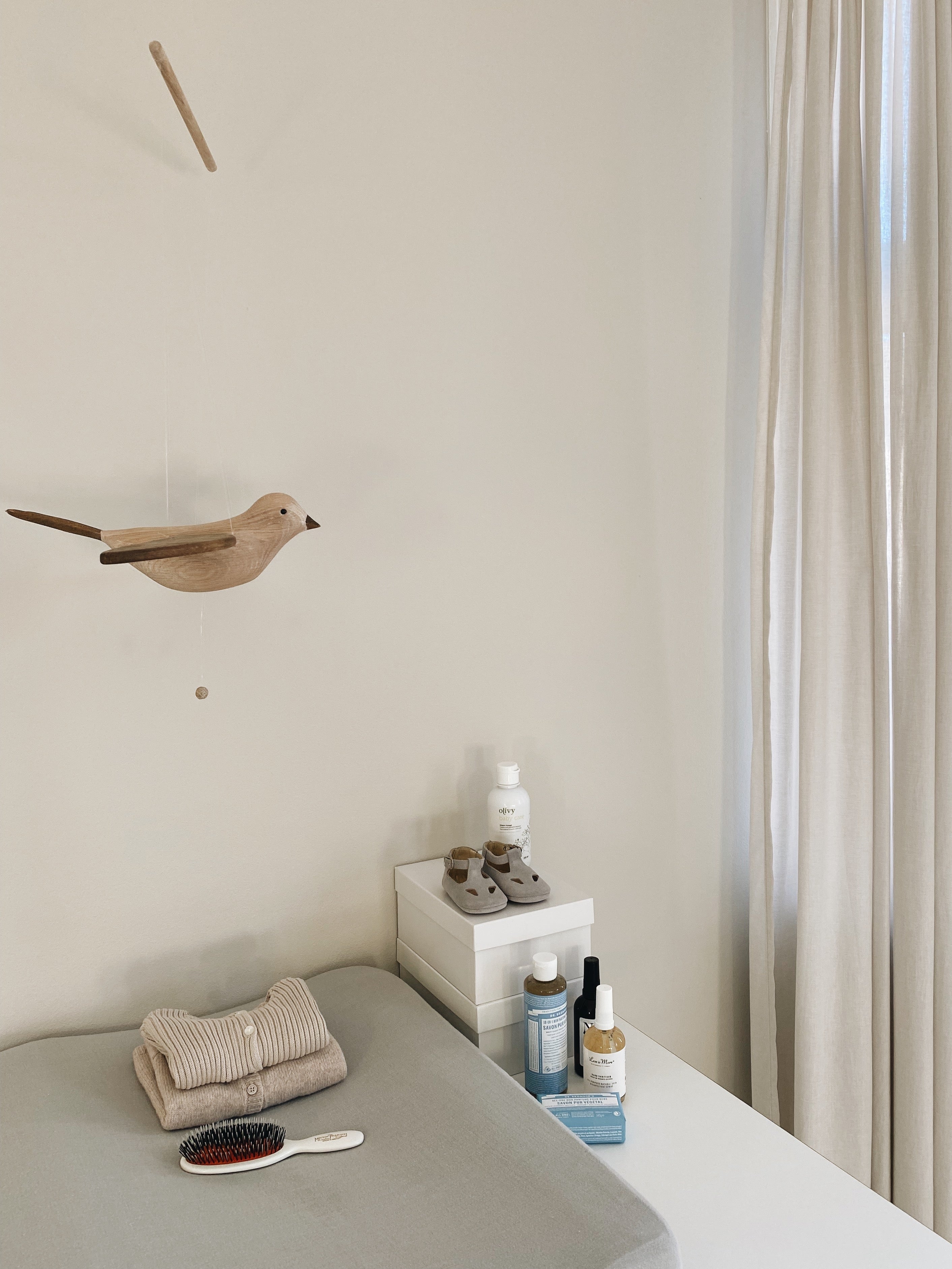 The Flying Bird Koko | Dark wings - Skjønn Concept Store