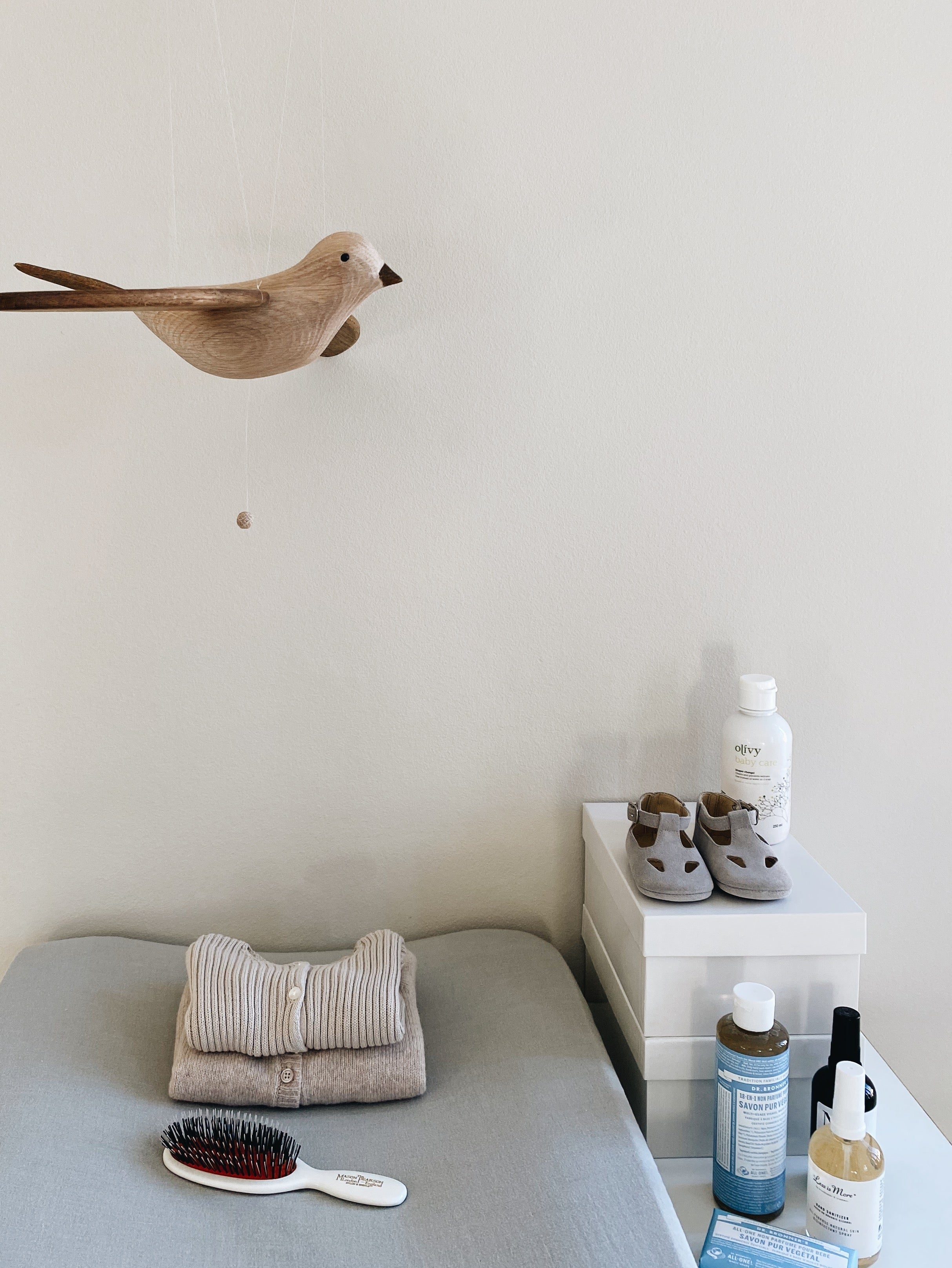 The Flying Bird Koko | Dark wings - Skjønn Concept Store