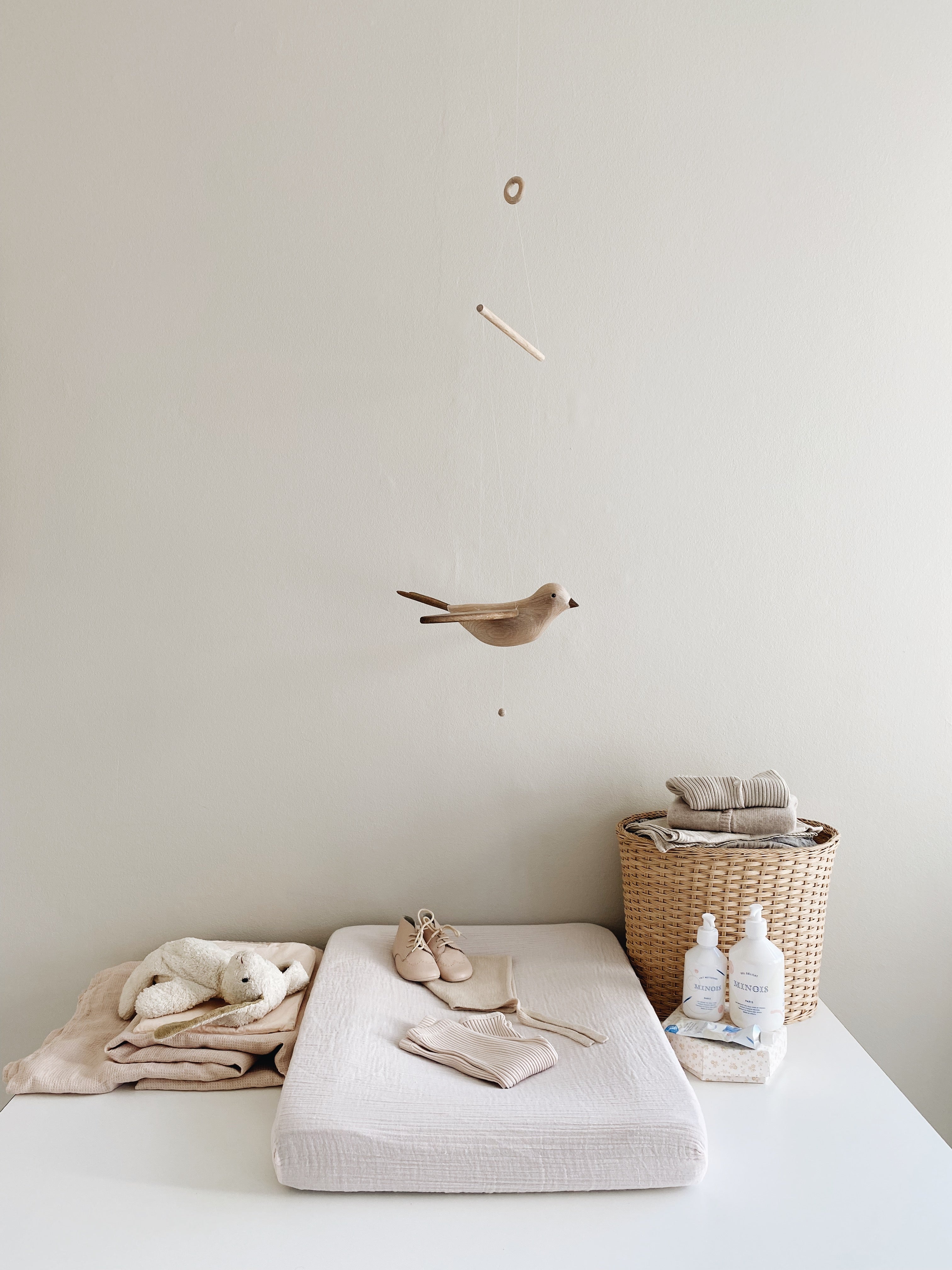The Flying Bird Koko | Dark wings - Skjønn Concept Store