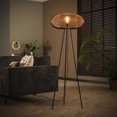Gulvlampe Jill DH Interiør Sort LxBxH 65x53x27 Nikkel Atmosfærisk foto diagonalt set forfra